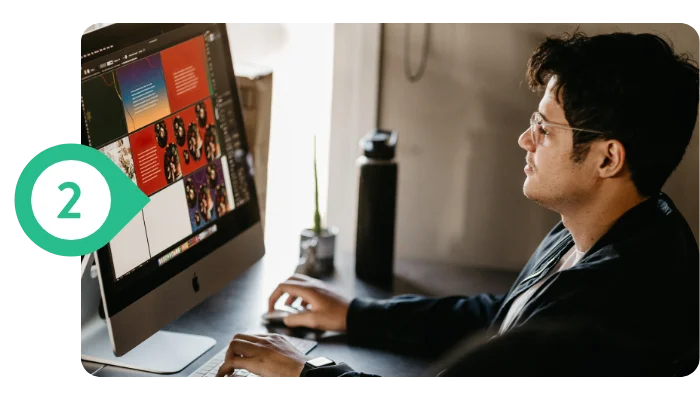 an image showing a WordPress web developer making a site.